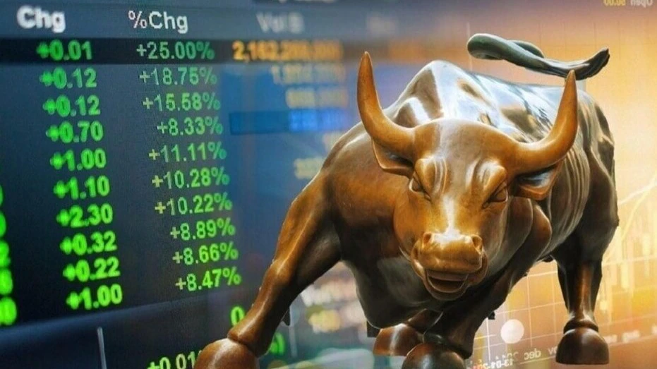 Last-hour bull attack: Here's why Sensex soared a massive 900 points in 20 minutes